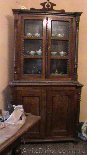 Продаю кухонный шкаф и стол - <ro>Изображение</ro><ru>Изображение</ru> #1, <ru>Объявление</ru> #593849