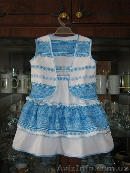 Вышитый костюм для девочки - <ro>Изображение</ro><ru>Изображение</ru> #1, <ru>Объявление</ru> #561383