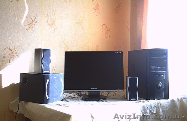 продам  б/у системный блок монитор колонки и сабвуфер т.067-730-38-59 - <ro>Изображение</ro><ru>Изображение</ru> #1, <ru>Объявление</ru> #739083