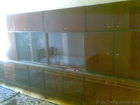 Стенка. Все рабочее, в хорошем состоянии, длинна 4,5 м. - <ro>Изображение</ro><ru>Изображение</ru> #1, <ru>Объявление</ru> #400705