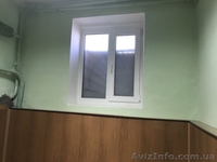 В центре полуподвальное помещение. 3 комнаты. - <ro>Изображение</ro><ru>Изображение</ru> #1, <ru>Объявление</ru> #1625635
