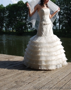 Оригинальное платье ищет невесту - <ro>Изображение</ro><ru>Изображение</ru> #3, <ru>Объявление</ru> #49400
