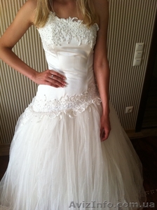 продаю rкрасивое свадебное платье - <ro>Изображение</ro><ru>Изображение</ru> #3, <ru>Объявление</ru> #694236