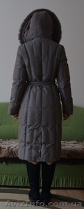 Зимове пальто з капюшоном,оздобленим хутром - <ro>Изображение</ro><ru>Изображение</ru> #2, <ru>Объявление</ru> #1201529