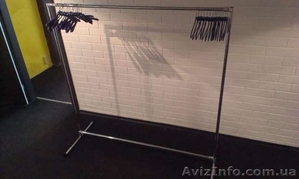 Продам стойку торговую прямую для одежды б/у