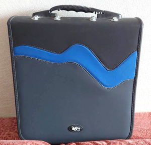 Сумка-кейс для CD / DVD дисков (ємність 240 шт) стан добрий