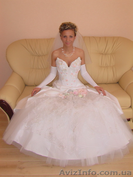 Продам уникальное платье - <ro>Изображение</ro><ru>Изображение</ru> #2, <ru>Объявление</ru> #74062