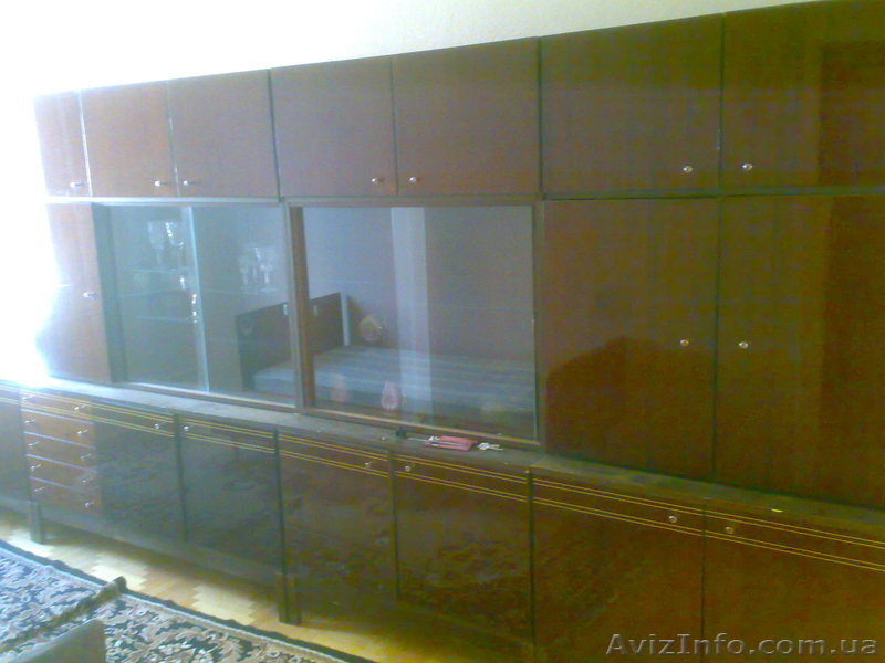 Стенка. Все рабочее, в хорошем состоянии, длинна 4,5 м. - <ro>Изображение</ro><ru>Изображение</ru> #1, <ru>Объявление</ru> #400705