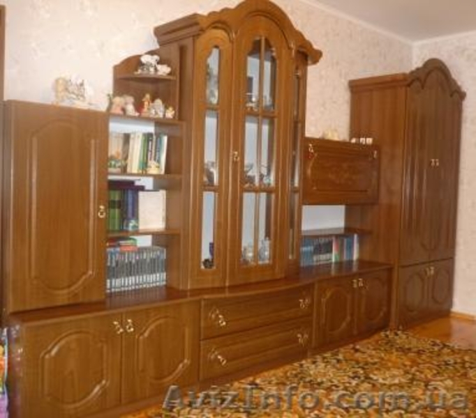Гостиная стенка "Фараон" производства мебельной фабрики "НОВА" - <ro>Изображение</ro><ru>Изображение</ru> #1, <ru>Объявление</ru> #613138