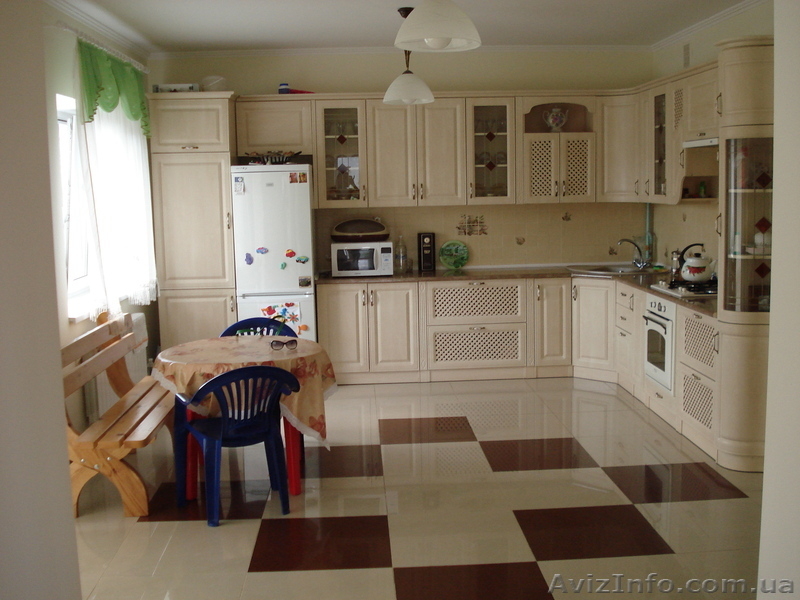 Продам 5 комн. 3 этажн. Дом  на Пятничанах. - <ro>Изображение</ro><ru>Изображение</ru> #5, <ru>Объявление</ru> #700953