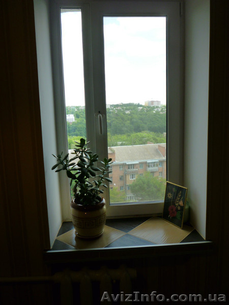 Продам 2 комн. квартиру на Свердл. Массиве / р-н ВВС / Винница - <ro>Изображение</ro><ru>Изображение</ru> #2, <ru>Объявление</ru> #675817