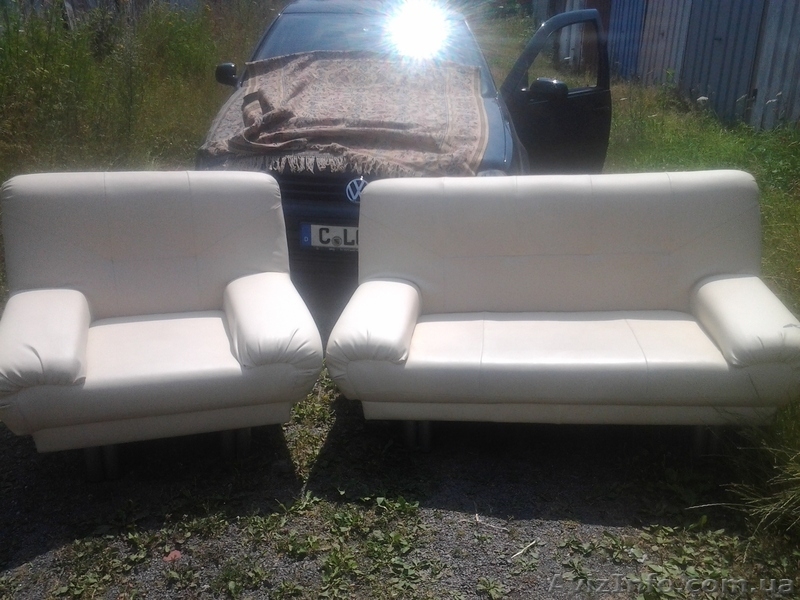 Диван и кресло, б/у из Германии в отл. состоянии - <ro>Изображение</ro><ru>Изображение</ru> #1, <ru>Объявление</ru> #932236