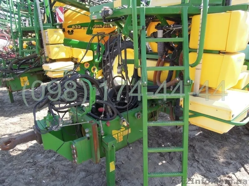 Обприскувач причіпний John Deere 832   - <ro>Изображение</ro><ru>Изображение</ru> #6, <ru>Объявление</ru> #1405270