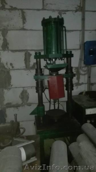 Шприц-пресса для литья пластмасс - <ro>Изображение</ro><ru>Изображение</ru> #2, <ru>Объявление</ru> #1628469