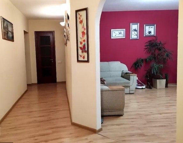 Продается 3 комнатная квартира на Подолье - <ro>Изображение</ro><ru>Изображение</ru> #1, <ru>Объявление</ru> #1677317