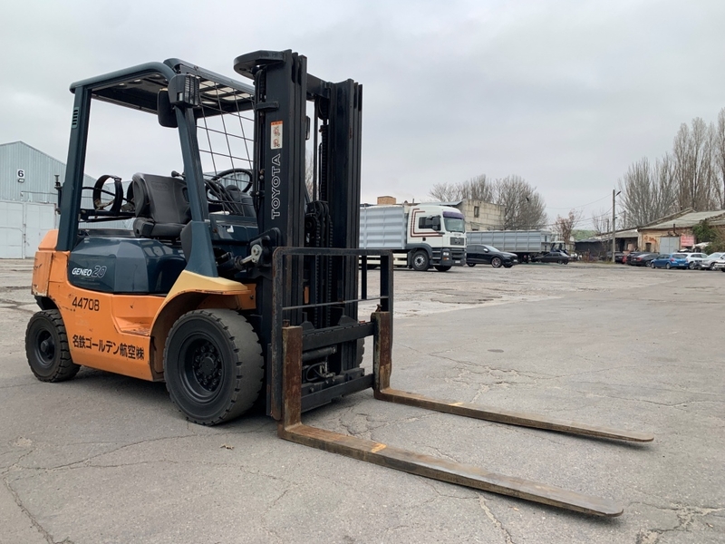 навантажувач вилковий Toyota, вагонник, з бічним зміщенням. Напрацювання 5524 мг - <ro>Изображение</ro><ru>Изображение</ru> #5, <ru>Объявление</ru> #1747148