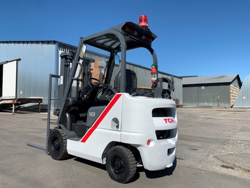 Вилочний автонавантажувач TCM (Nissan), з напівкабіною, піччю та позиціонером - <ro>Изображение</ro><ru>Изображение</ru> #3, <ru>Объявление</ru> #1749030