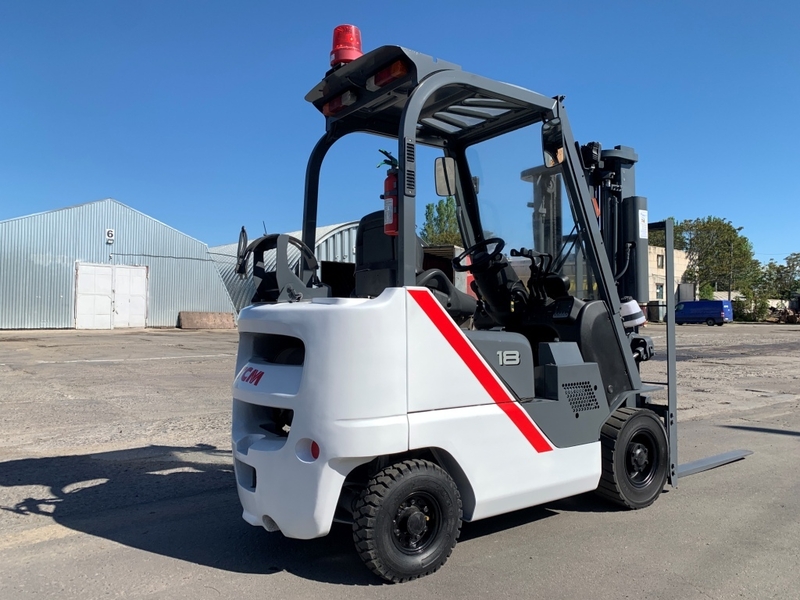 Вилочний автонавантажувач TCM (Nissan), з напівкабіною, піччю та позиціонером - <ro>Изображение</ro><ru>Изображение</ru> #4, <ru>Объявление</ru> #1749030